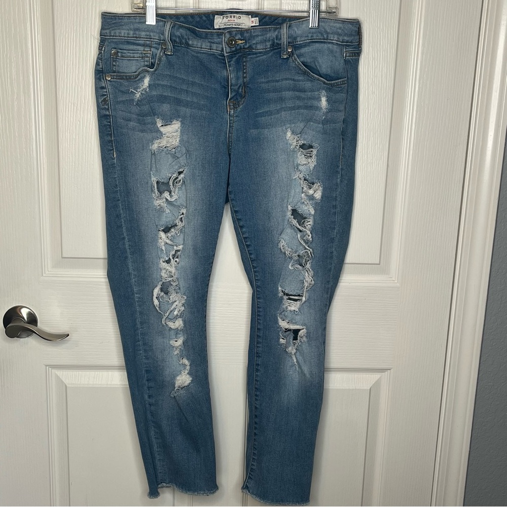 Torrid Blue Distressed Women Jeans - Picture 10 of 10